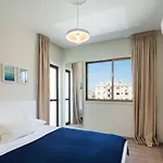 The Jolo Апартаменты