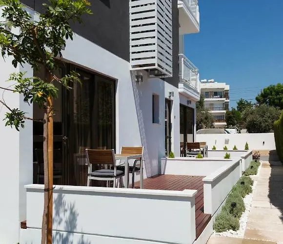 아파트 The Jolo 레메소스