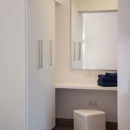 Apartament The Jolo *